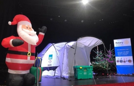 ShelterBox présentée lors du marché de Noël du RC Bain de Bretagne les 4-5 décembre 2021
